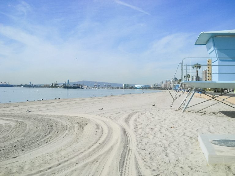 long beach city beach is one of the most popular long beach beaches