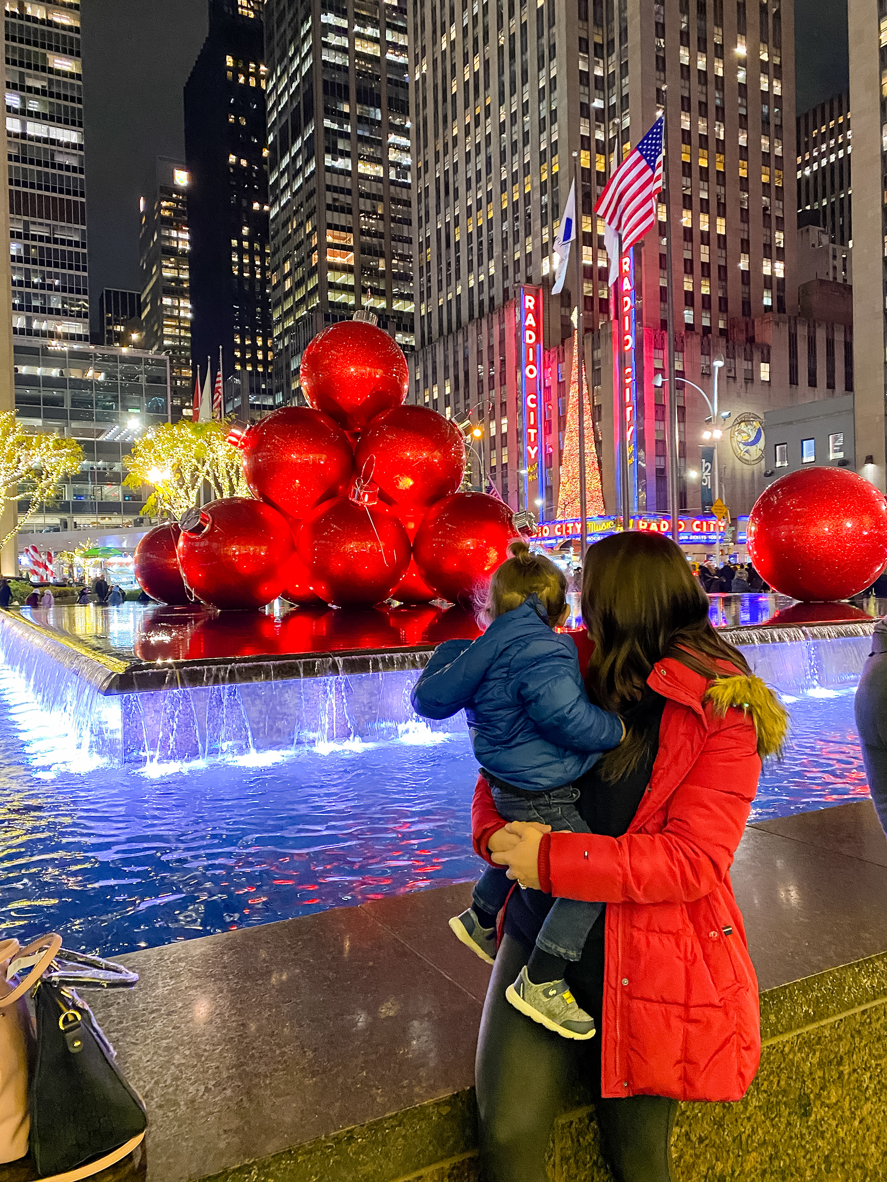 Read more about the article New York City with Kids for the Holidays: Your Guide to ALL the Fun