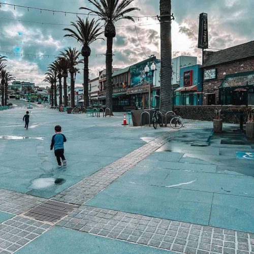 the pier is a great place to visit when visiting hermosa beach with kids