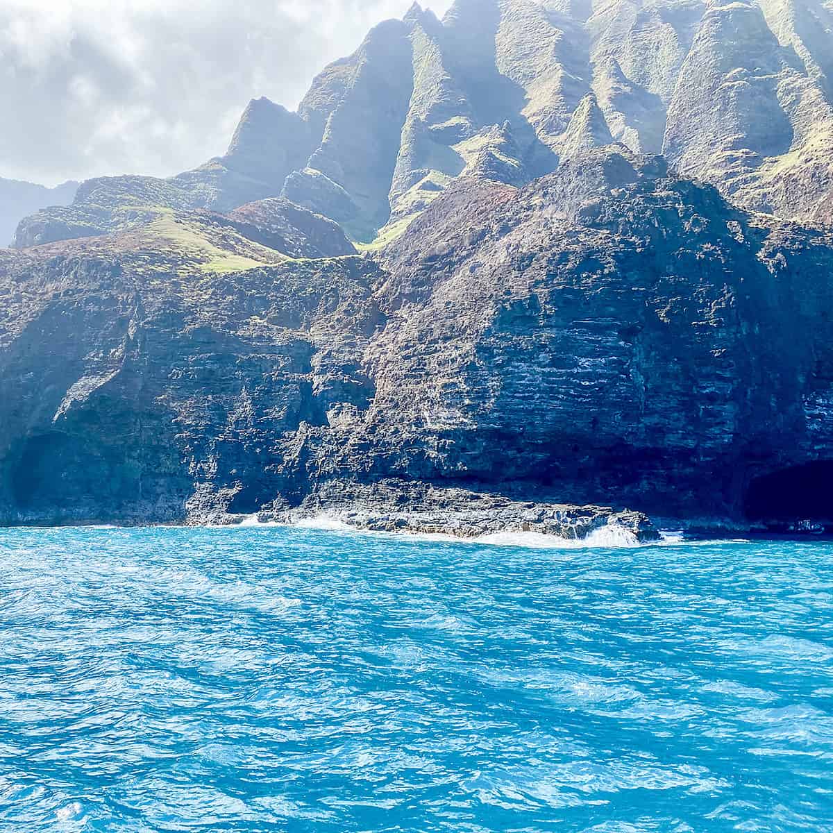 Read more about the article 10 Na Pali Coast Tours with Toddlers and Babies in 2025