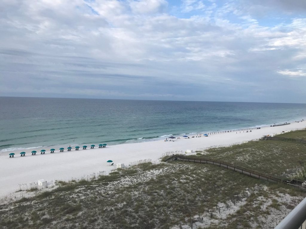 navarre beach a white sand beach in florida