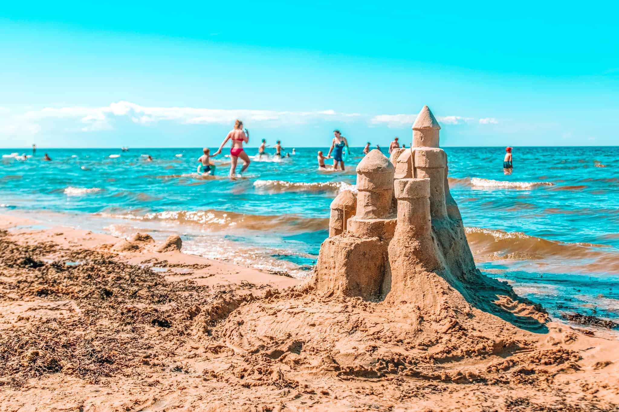 Read more about the article 28 Genius Beach Hacks for Babies & Toddlers Every Parent Should Know